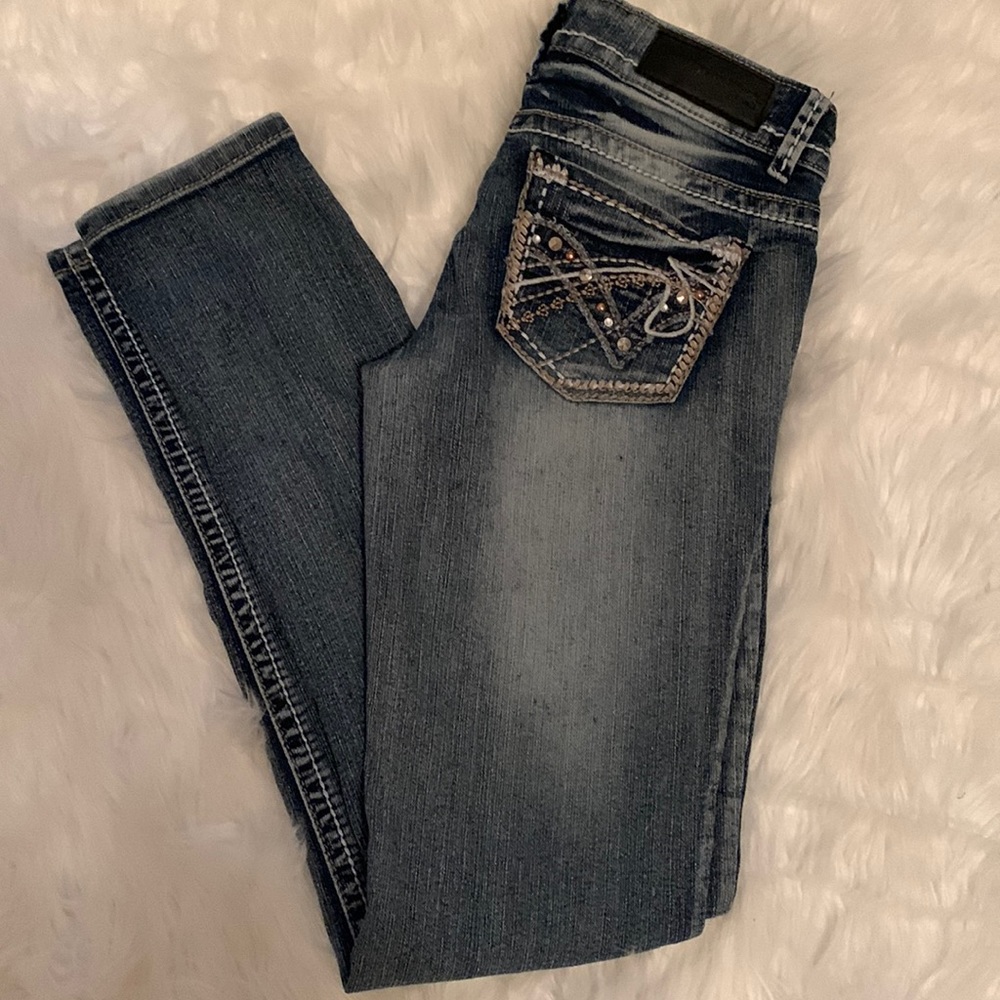 Twentyone black by rue 21. Slim boot straight jeans w/rhinestone detail. Sz 1/2